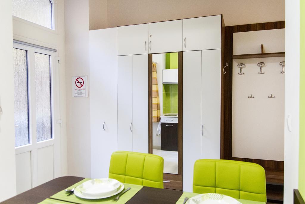 Eoetvoes Apartman Будапеща Стая снимка
